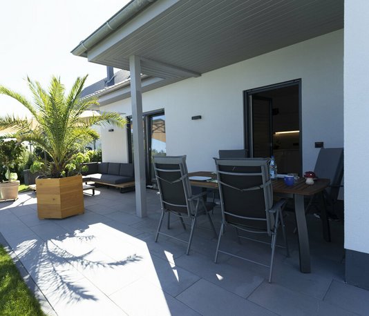 Terrasse-2-Winkelbungalow Terrasse